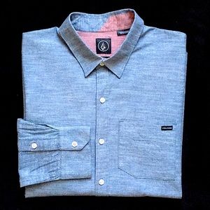 Volcom Long Sleeve Button Down Shirt NWOT!
